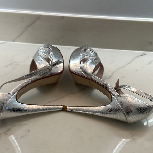 Silver heels - Picture 5 of 6